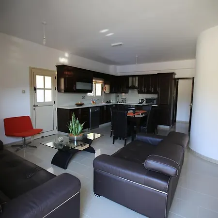 Melyia Като-Пиргос