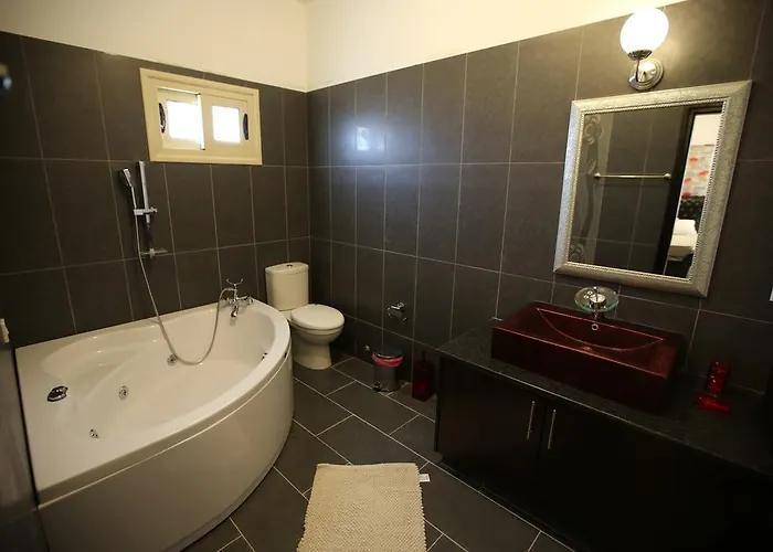 Melyia فيلة كاتو بيرغوس